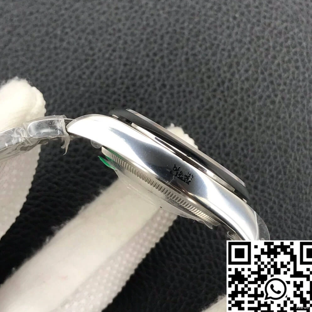 Oyster 36MM Coral Perpetual Rolex M126000-0007 Red Factory Dial EW 0220